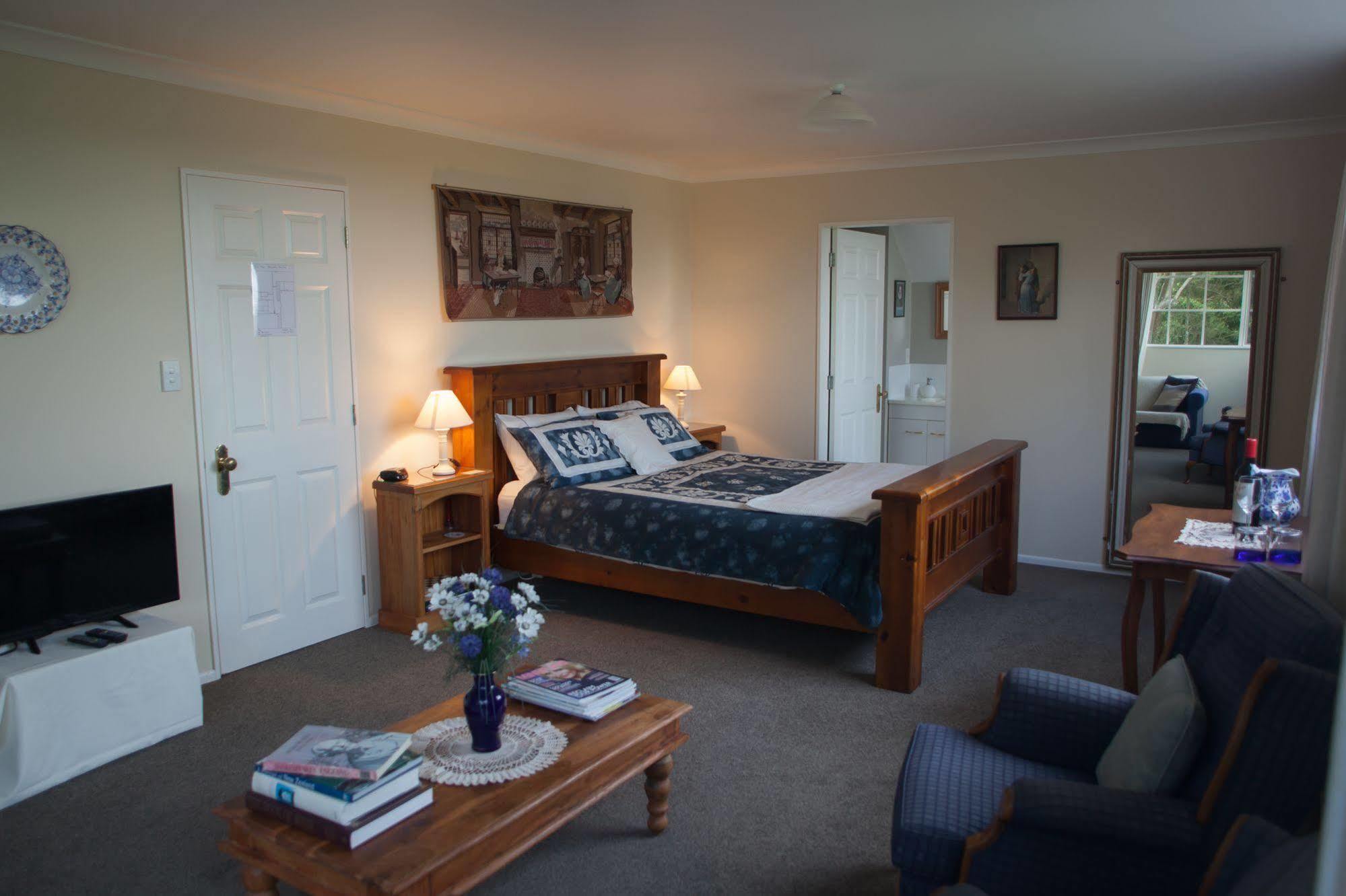 The Loft Bed And Breakfast Tauposee Exterior foto