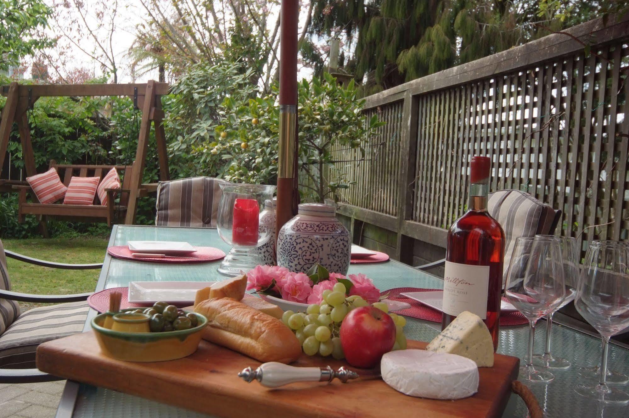 The Loft Bed And Breakfast Tauposee Exterior foto